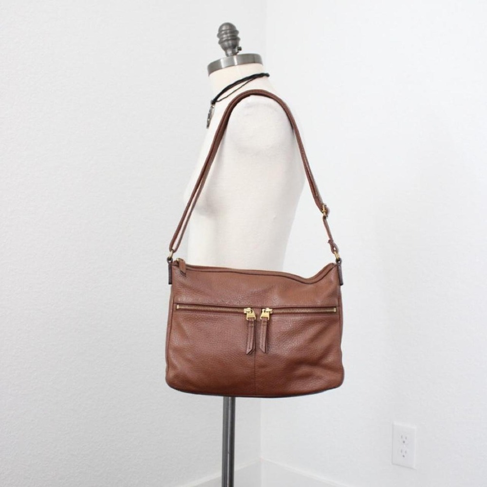 Y2k vintage Fossil messenger bag with adjustable strap